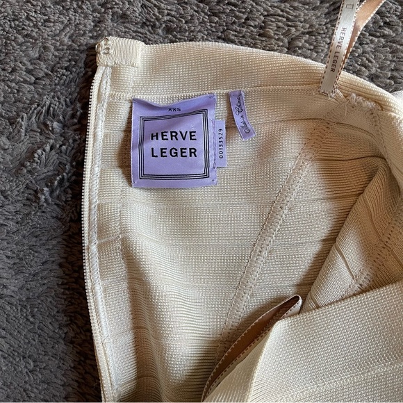 Herve Leger XXS Off-White Ivory Bandage Skirt - Picture 3 of 6